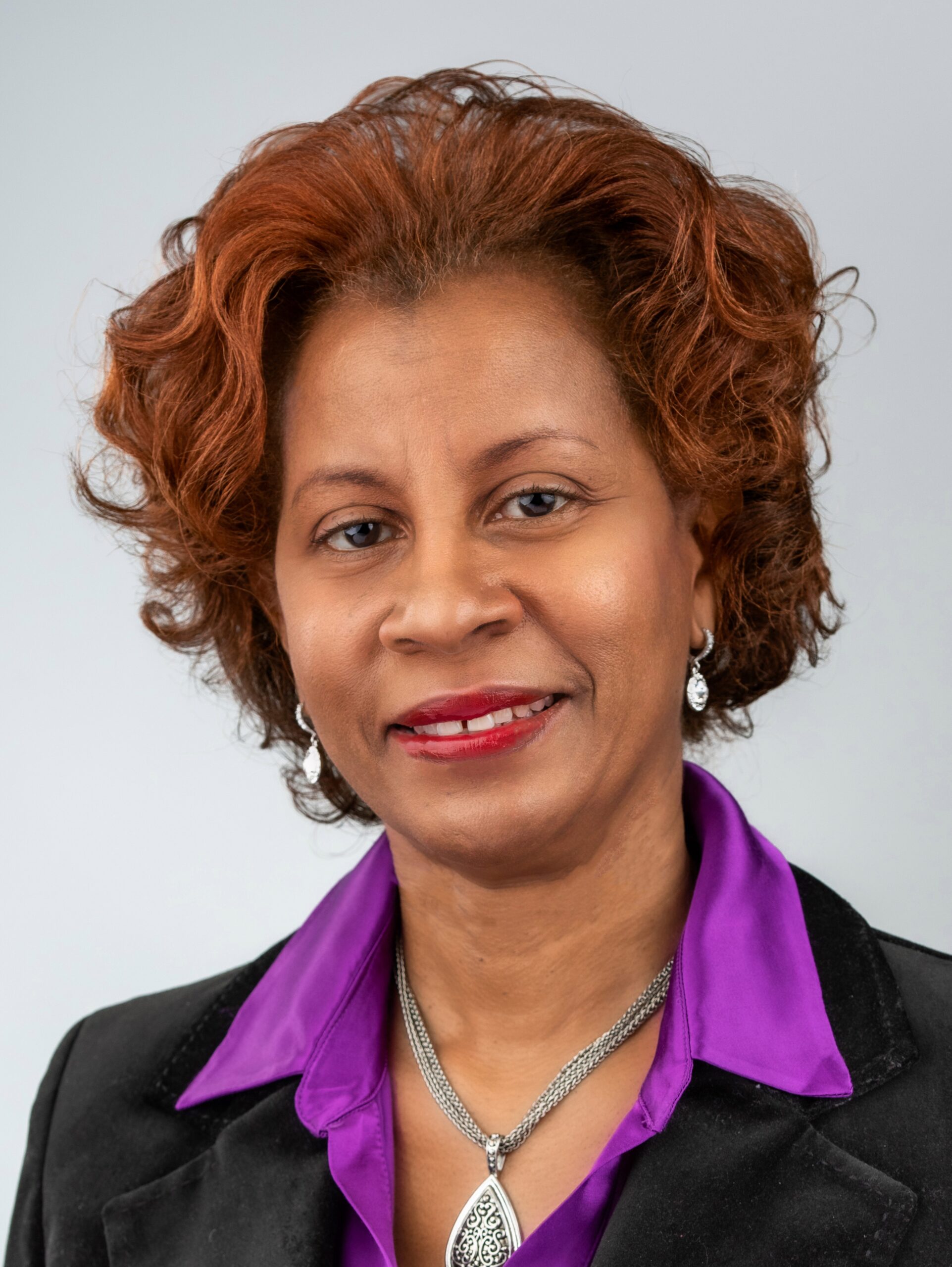 Wendy K.Peters Headshot 4268A 2021 2 scaled